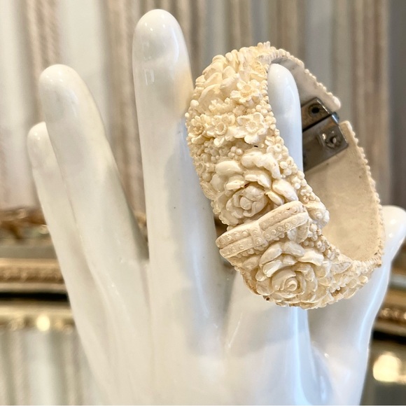 Vintage Jewelry - Vintage Carved Ivory Floral Bone Bangle Statement Bracelet Retro Antique Jewelry